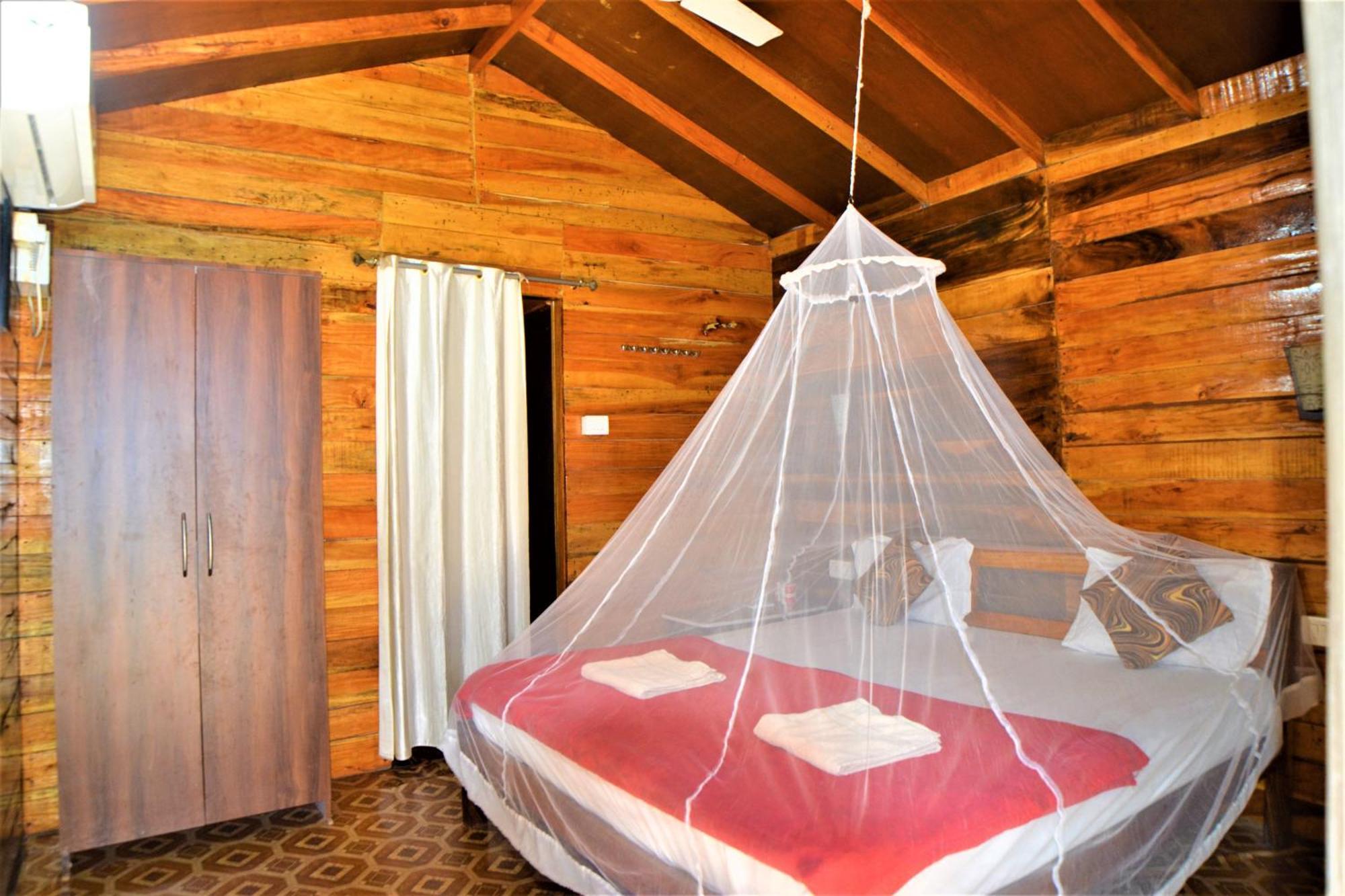 Sunset Chalet Agonda